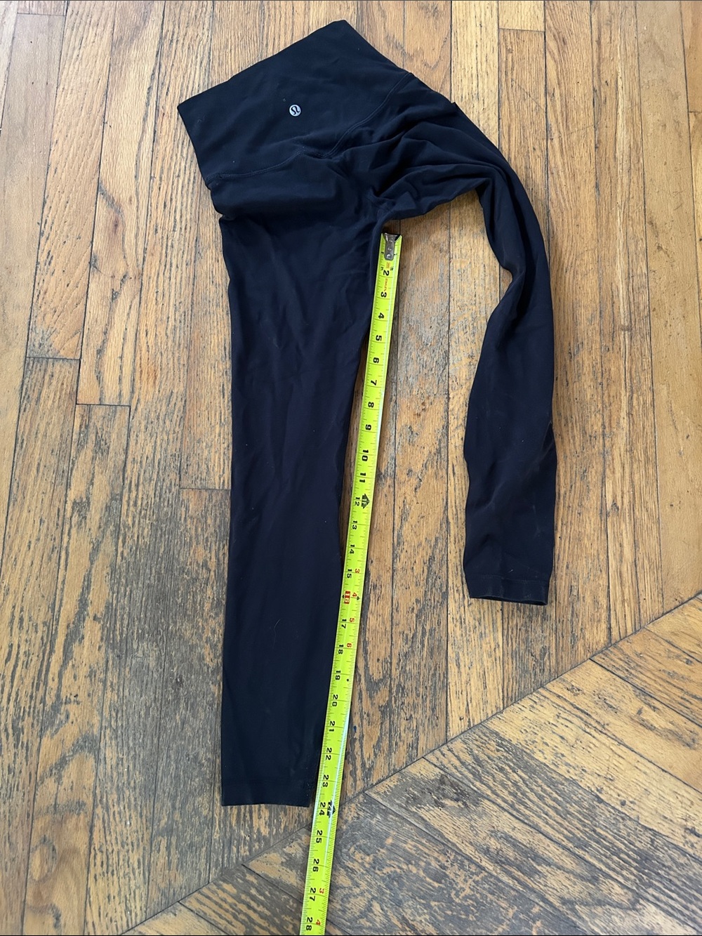 lululemon athletica Black Reflective Logo Leggings - Picture 8 of 9